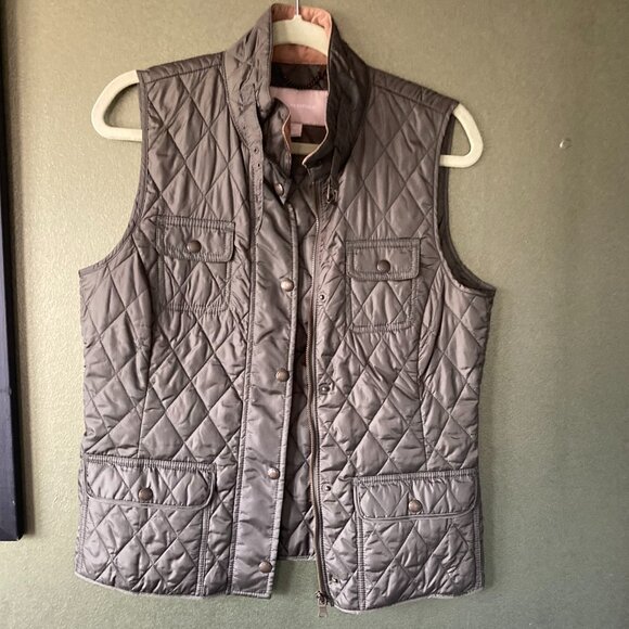 Banana Republic Quilted Vest, Olive Green, Size M - Picture 8 of 10